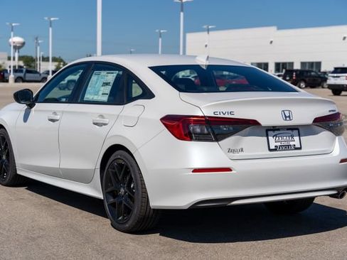 Used 2024 Honda Civic Sport image 5