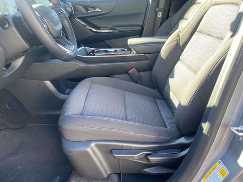 Used 2025 Chevrolet Equinox LT w/ Midnight Edition image 23