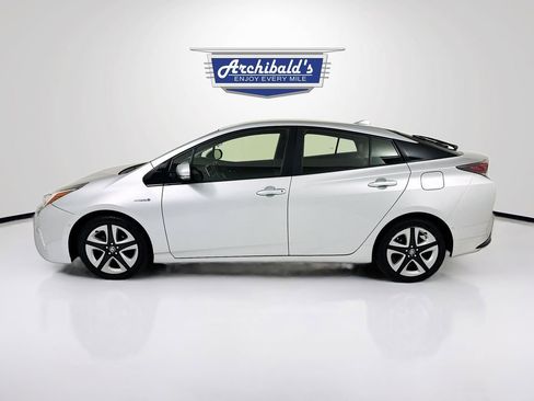 Used 2017 Toyota Prius Three Touring image 5