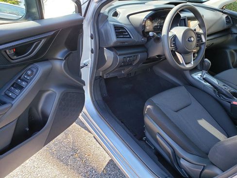 Used 2023 Subaru Impreza 2.0i Premium image 8