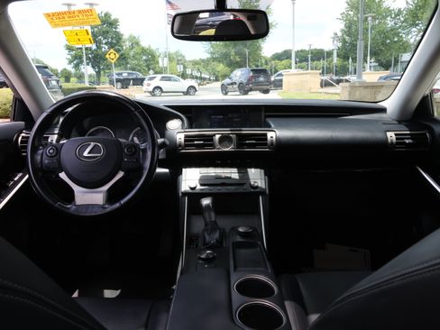 Used 2015 Lexus IS 250 RWD image 16