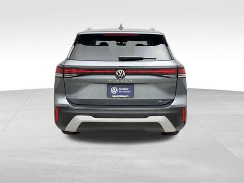 Certified 2025 Volkswagen Tiguan S AWD/4WD image 3