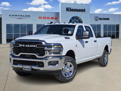 New 2026 RAM 2500 Tradesman w/ Chrome Appearance Group