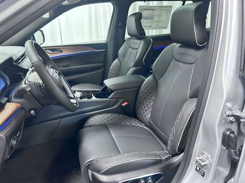 New 2026 Jeep Grand Cherokee L Summit AWD/4WD image 8