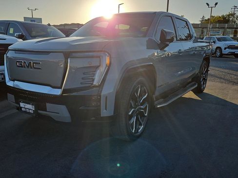 Used 2024 GMC Sierra EV Denali AWD/4WD image 1