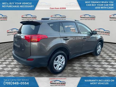 Used 2015 Toyota RAV4 LE image 4