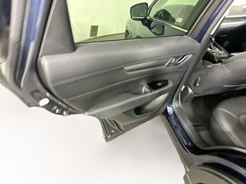 Used 2018 MAZDA CX-5 Touring w/ Preferred Equipment Package FWD image 27