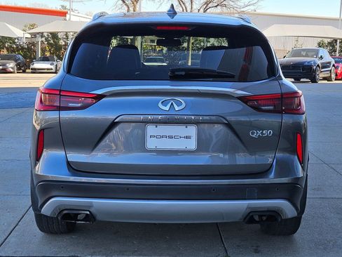 Used 2019 INFINITI QX50 Essential w/ Premium Heat Package image 10