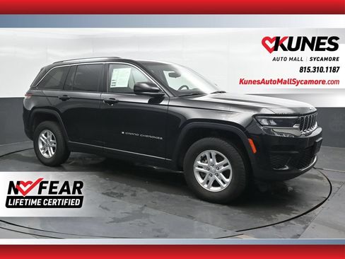 Used 2023 Jeep Grand Cherokee Laredo w/ Luxury Tech Group I AWD/4WD image 1