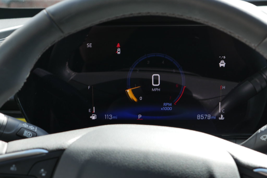Used 2025 Chevrolet Trax LT w/ Driver Confidence Package FWD image 13