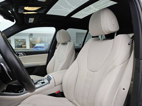 Used 2022 BMW X5 xDrive45e w/ M Sport Package image 25