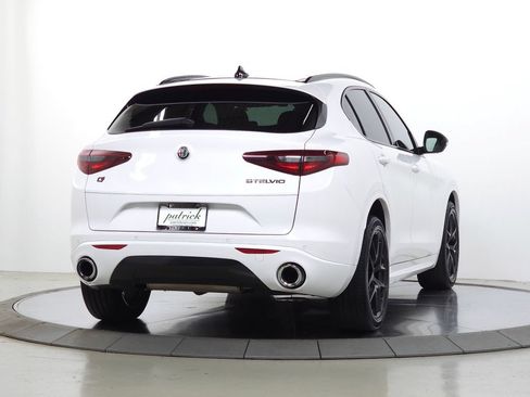 Used 2021 Alfa Romeo Stelvio Ti w/ Nero Edizione AWD/4WD image 12