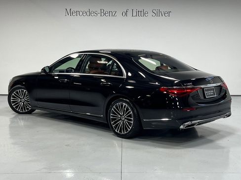 Used 2025 Mercedes-Benz S 580 4MATIC Sedan image 3