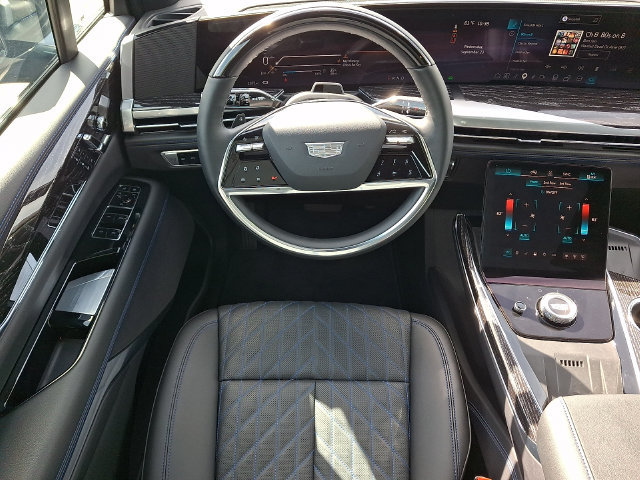 Certified 2026 Cadillac Escalade IQ Luxury 1 AWD/4WD image 11
