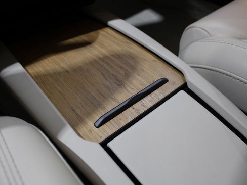 Used 2018 Tesla Model S 75D image 21