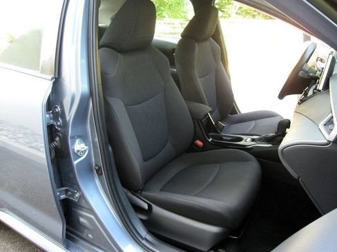 Used 2021 Toyota Corolla LE FWD image 22