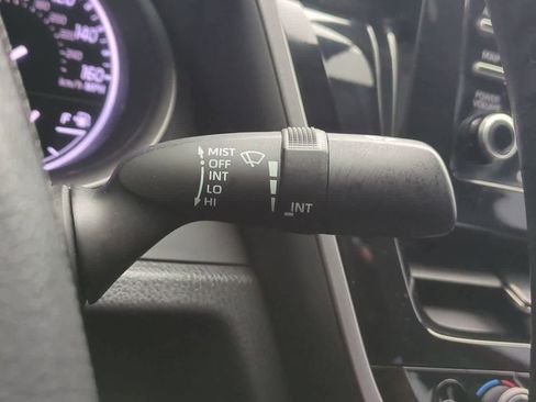 Used 2023 Toyota Camry SE image 24