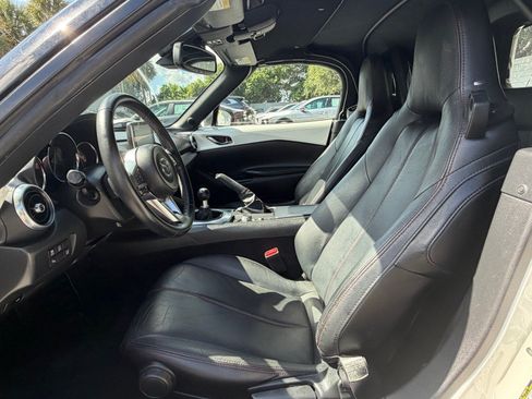 Used 2016 MAZDA MX-5 Miata Grand Touring RWD image 19