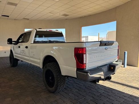Used 2022 Ford F350 XLT AWD/4WD image 2