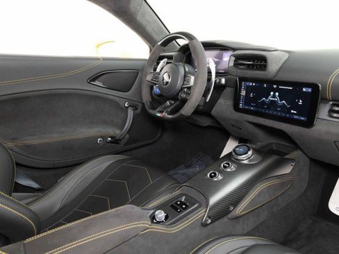 Used 2023 Maserati MC20 Coupe image 10