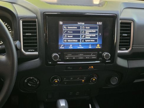Certified 2023 Nissan Frontier SV AWD/4WD image 16