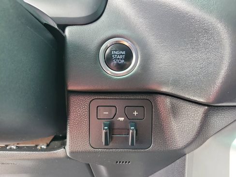 Used 2024 Toyota Tundra Platinum RWD image 17