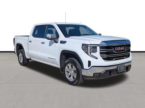 Used 2025 GMC Sierra 1500 SLT AWD/4WD image 3