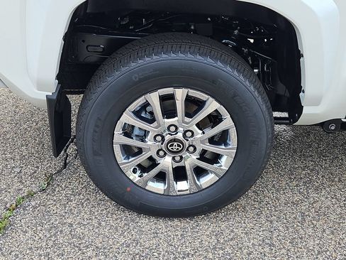 New 2026 Toyota Tacoma 4x4 Double Cab image 5