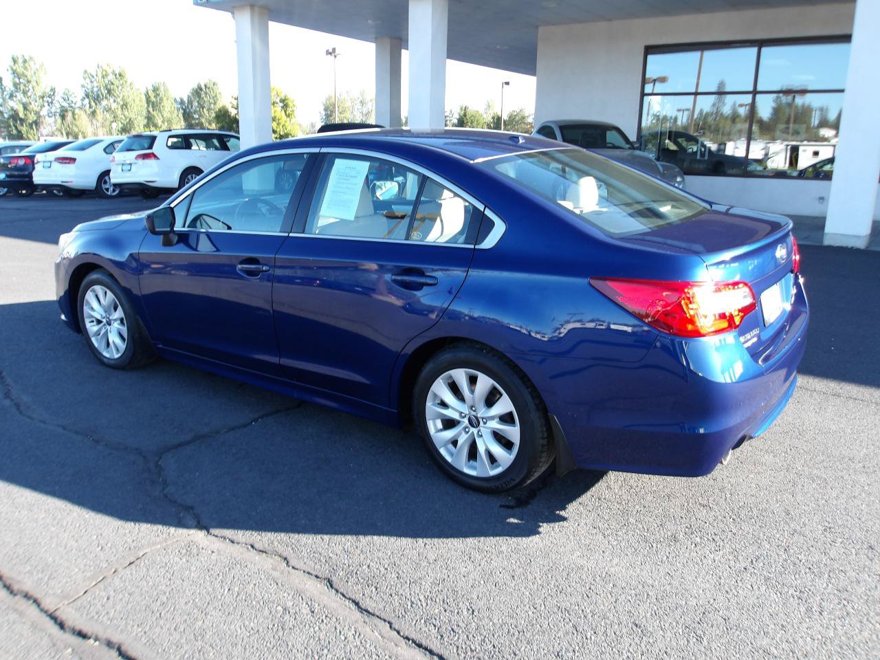 Used 2015 Subaru Legacy 2.5i Premium w/ Popular Package #1 AWD/4WD image 3