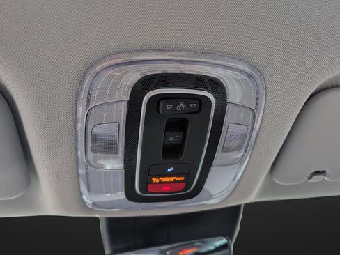 New 2026 Hyundai Elantra Limited FWD image 26