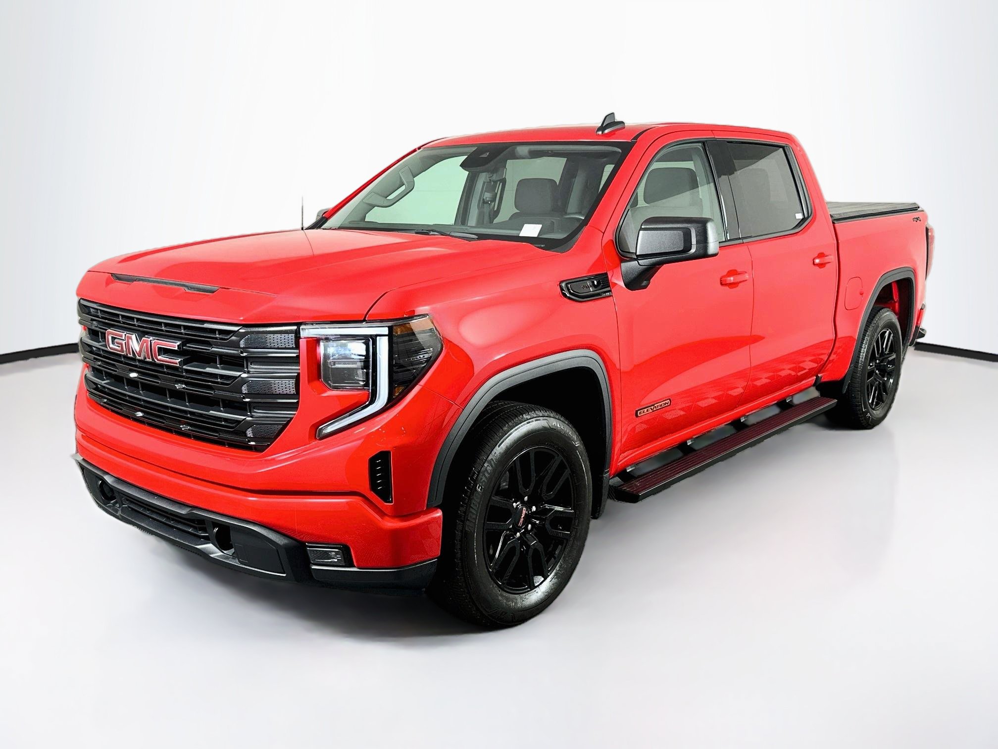 Used 2024 GMC Sierra 1500 Elevation AWD/4WD image 3