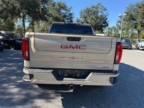 Used 2022 GMC Sierra 1500 AT4X image 10