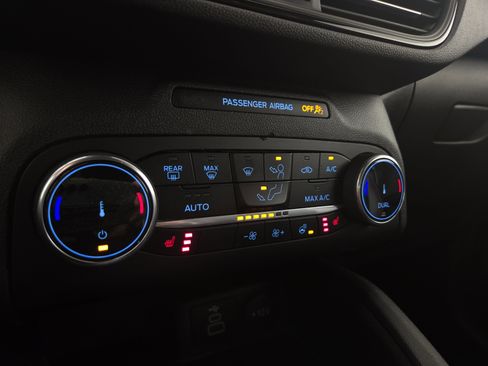 Used 2025 Ford Escape ST-Line Select image 26