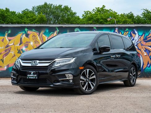 Used 2018 Honda Odyssey Elite image 5