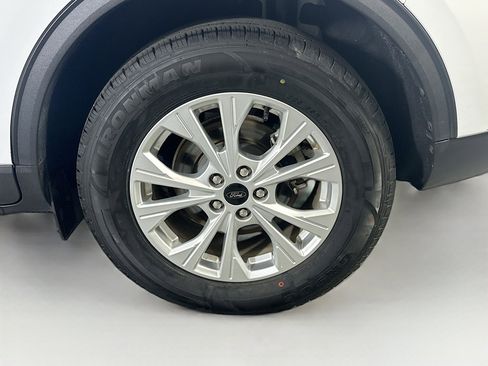 Used 2024 Ford Escape Active FWD image 11
