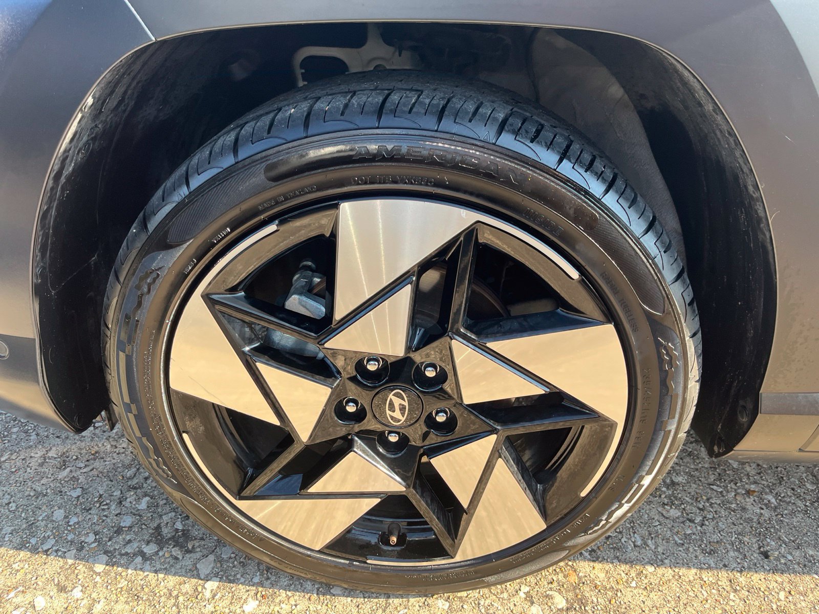 Used 2024 Hyundai Kona Limited FWD image 7