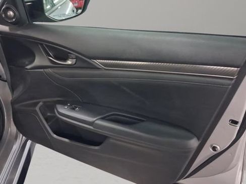 Used 2018 Honda Civic Sport Touring image 18