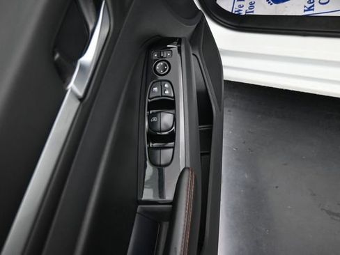 Used 2024 Nissan Altima 2.5 SR FWD image 10