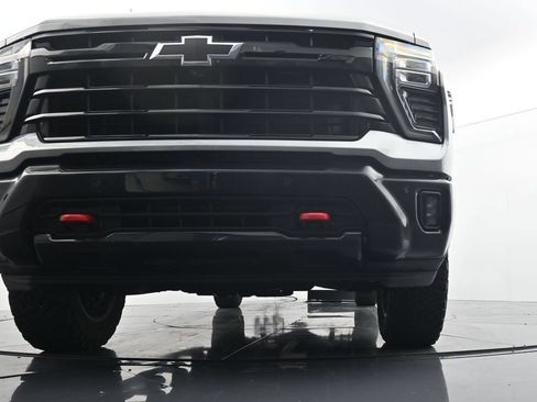 Used 2025 Chevrolet Silverado 2500 LT w/ Trail Boss Package AWD/4WD image 19