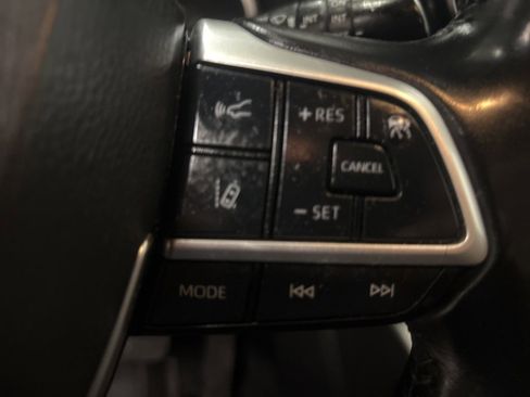 Used 2022 Toyota Highlander LE image 19