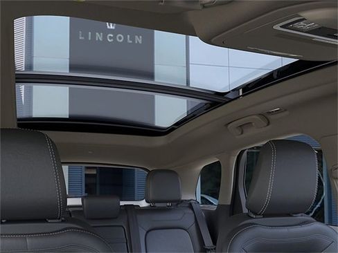 New 2026 Lincoln Corsair Premiere AWD/4WD image 22