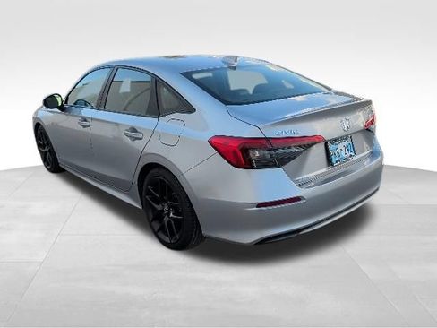 Used 2022 Honda Civic Sport image 5