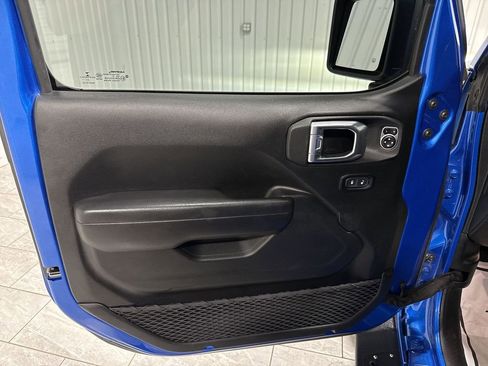 Used 2021 Jeep Wrangler Unlimited Sport image 23