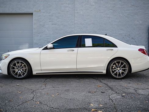 Used 2018 Mercedes-Benz S 560 Sedan w/ AMG Line Exterior image 9