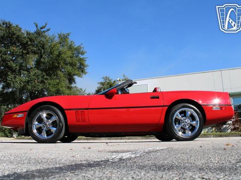 Used 1989 Chevrolet Corvette Convertible image 24