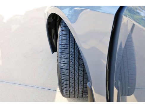 Used 2025 Toyota Corolla SE image 28