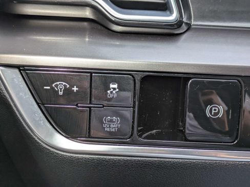 Certified 2025 Kia Sportage EX AWD/4WD image 30