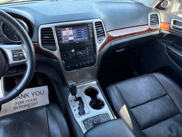Used 2013 Jeep Grand Cherokee Limited w/ Luxury Group II AWD/4WD image 21