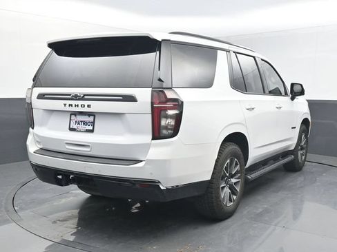 Used 2023 Chevrolet Tahoe Z71 w/ Luxury Package AWD/4WD image 28