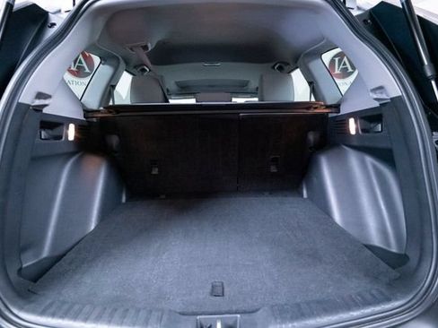 Used 2019 Honda CR-V EX image 12